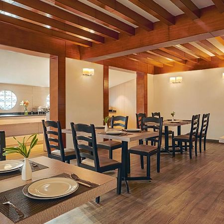 Country Inn Goa Varca Beach - 2 Minutes Walk To The Beach 外观 照片