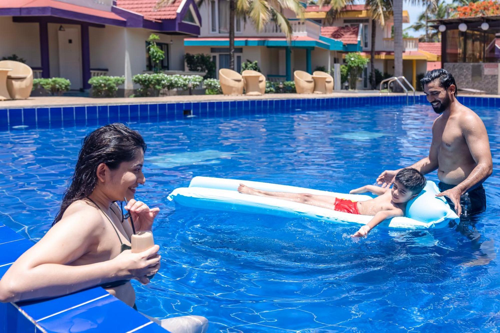 Country Inn Goa Varca Beach - 2 Minutes Walk To The Beach 外观 照片